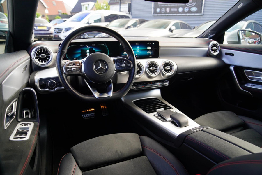 Mercedes-Benz CLA-Klasse 220 4MATIC Premium Plus | Achteruitrijcamera | Virtual Dash