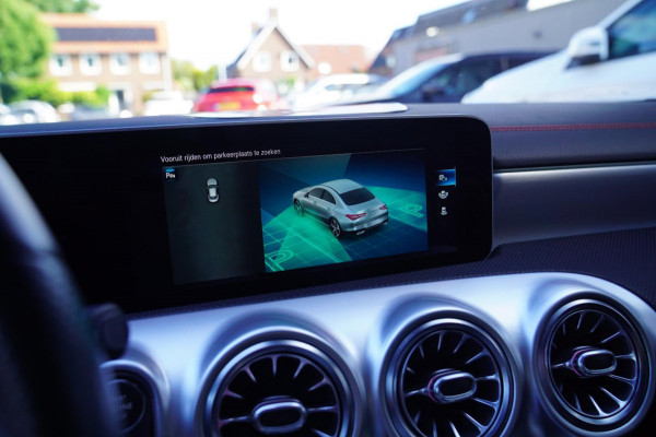Mercedes-Benz CLA-Klasse 220 4MATIC Premium Plus | Achteruitrijcamera | Virtual Dash