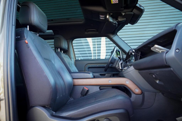 Land Rover Defender 90 3.0 P400 90 X / Pano / 22'' / Clearsight / Adaptive / Cold Climate / Incl BTW