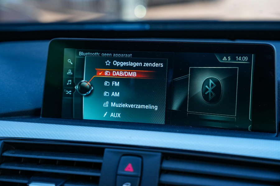 BMW 3-serie Gran Turismo 330d xDrive High Executive M Pakket Panoramadak Harman/Kardon Keyless HUD Trekhaak Alcantara