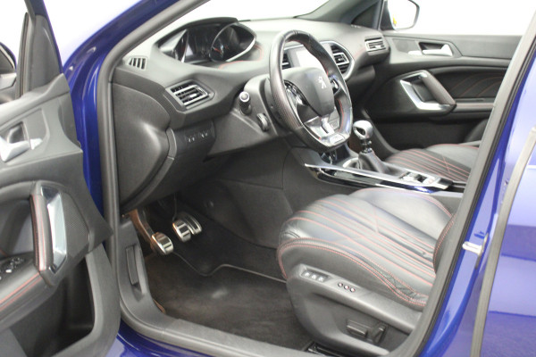 Peugeot 308 1.6 e-THP GT 205 PK Full Option