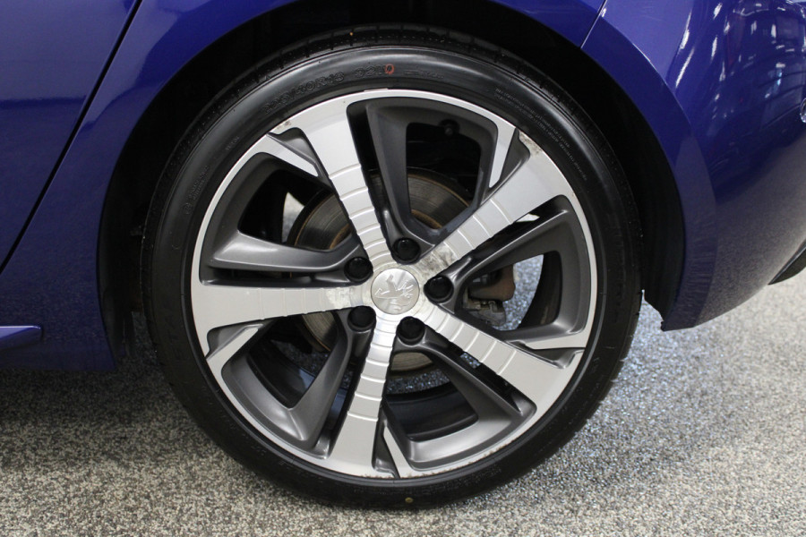 Peugeot 308 1.6 e-THP GT 205 PK Full Option