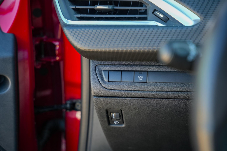 Peugeot 2008 1.2 PureTech Active Navigatie Cruise Airco