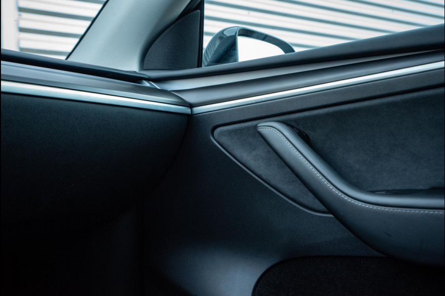 Tesla Model Y Long Range 75 kWh Stuurverw. Panodak
