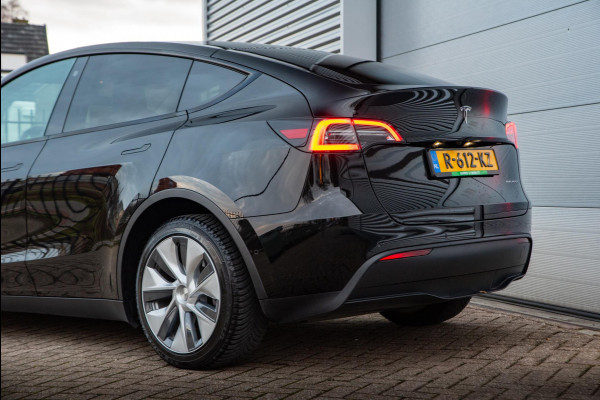 Tesla Model Y Long Range 75 kWh Stuurverw. Panodak