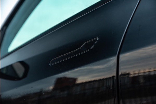 Tesla Model Y Long Range 75 kWh Stuurverw. Panodak