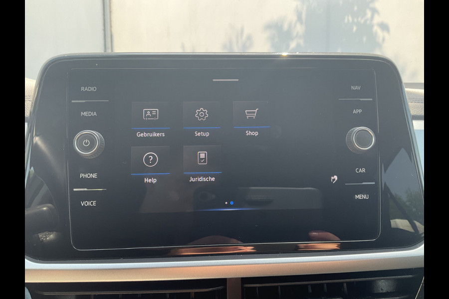 Volkswagen T-Roc 1.5 TSI Life 150pk Automaat Adap.Cruise Carplay Cam Hoogzitter Incl.BTW
