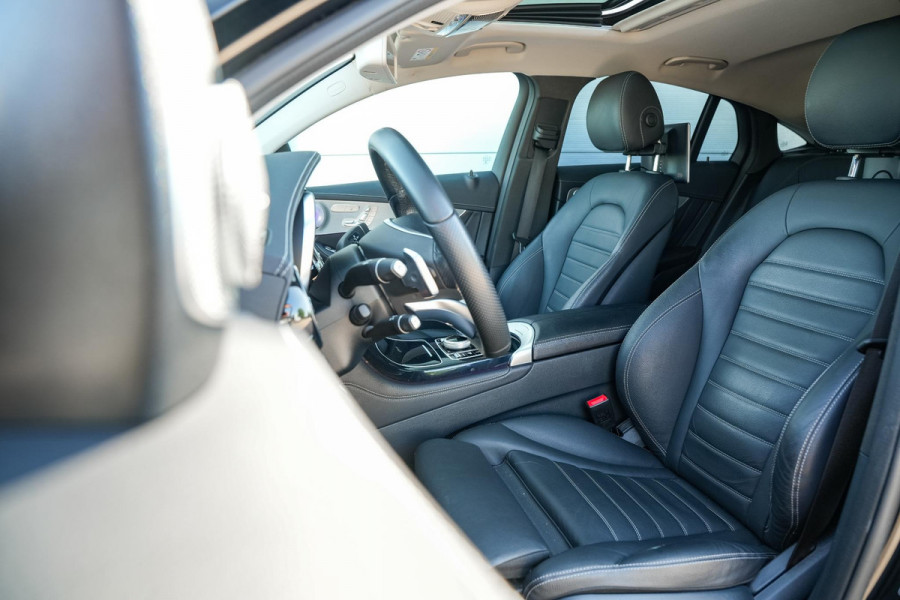 Mercedes-Benz GLC Coupé AMG 43 4MATIC Schuifdak Burmester Ambient Memory 360 Camera Stoelverw.