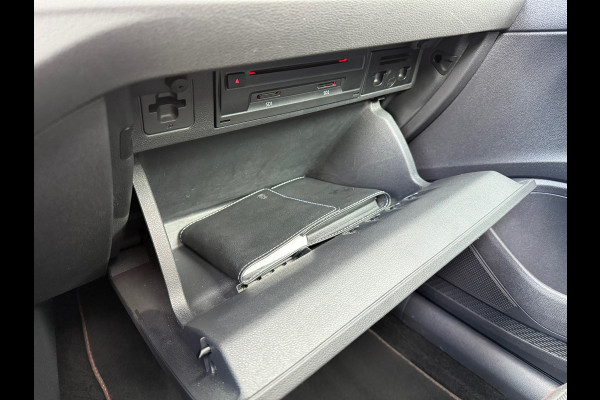 Volkswagen Polo 2.0 TSI GTI - Automaat- Navi - Virt.Cockpit- Panoramadak- Org.NL