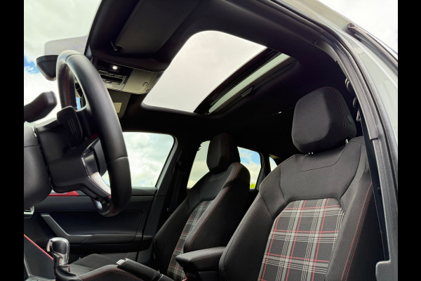 Volkswagen Polo 2.0 TSI GTI - Automaat- Navi - Virt.Cockpit- Panoramadak- Org.NL