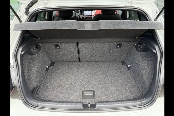 Volkswagen Polo 2.0 TSI GTI - Automaat- Navi - Virt.Cockpit- Panoramadak- Org.NL