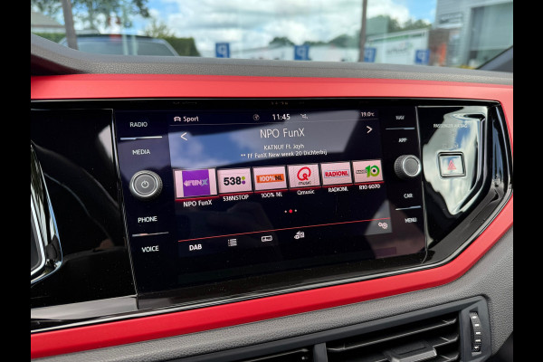 Volkswagen Polo 2.0 TSI GTI - Automaat- Navi - Virt.Cockpit- Panoramadak- Org.NL