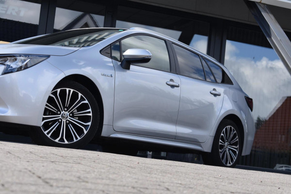 Toyota Corolla Touring Sports 1.8 Hybrid Sport Plus | CAMERA | AFN. TREKHAAK | APPLE CARPLAY | ANDROID AUTO | NAP