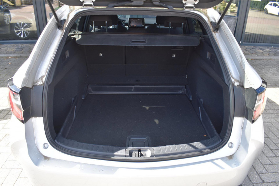 Toyota Corolla Touring Sports 1.8 Hybrid Sport Plus | CAMERA | AFN. TREKHAAK | APPLE CARPLAY | ANDROID AUTO | NAP