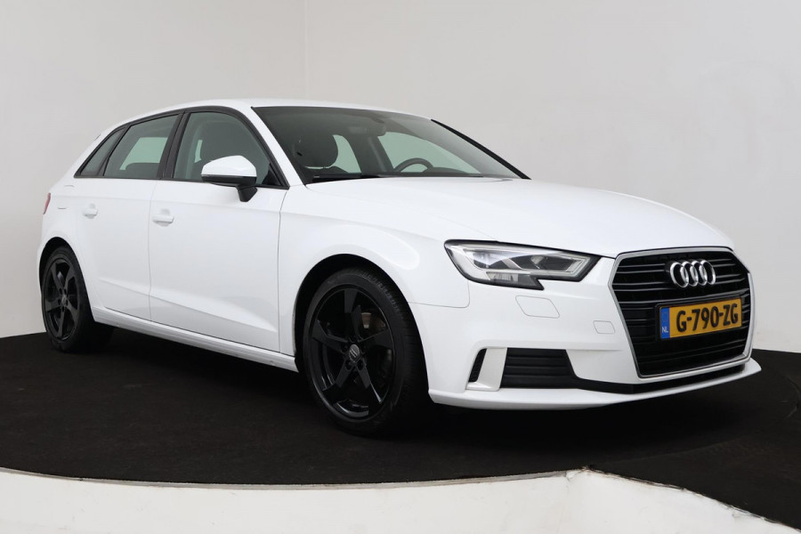Audi A3 Sportback 35 TFSI CoD Advance (DIGITALE COCKPIT, NAVIGATIE, BLUETOOTH, PARKEERSENSOREN, NL-AUTO, GOED ONDERHOUDEN)