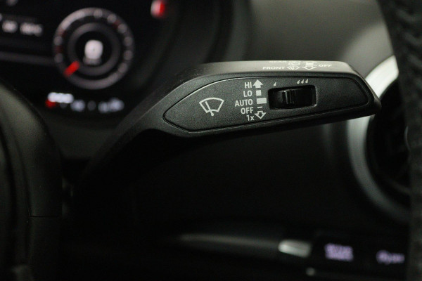 Audi A3 Sportback 35 TFSI CoD Advance (DIGITALE COCKPIT, NAVIGATIE, BLUETOOTH, PARKEERSENSOREN, NL-AUTO, GOED ONDERHOUDEN)