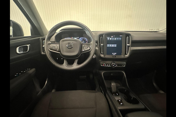 Volvo XC40 1.5 T2 Momentum Core | CARPLAY | ESC | PARK ASSISTANT