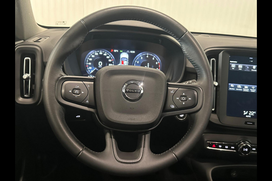 Volvo XC40 1.5 T2 Momentum Core | CARPLAY | ESC | PARK ASSISTANT