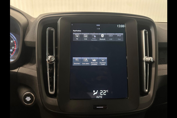 Volvo XC40 1.5 T2 Momentum Core | CARPLAY | ESC | PARK ASSISTANT