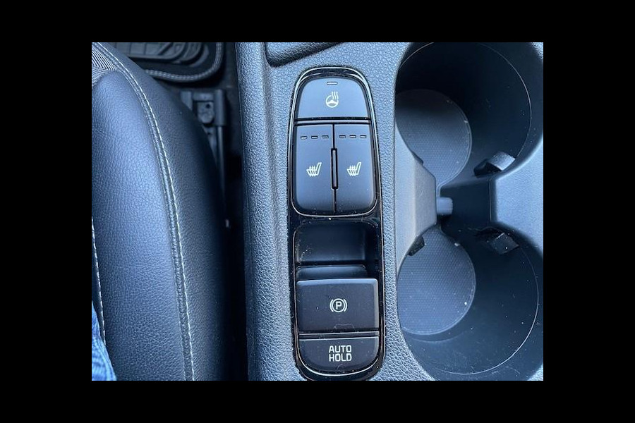 Kia Niro 1.6 GDi Hybrid DynamicPlusLine | Stoel- en stuurverwarming |Navigatie | Trekhaak