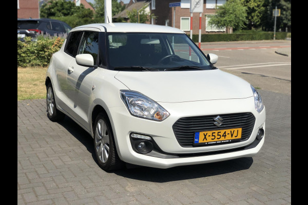 Suzuki Swift 1.0 Boosterjet 112pk Select | Stoelverwarming, Lichtmetalen velgen, Parkeercamera, Airco, Apple CarPlay/Android Auto
