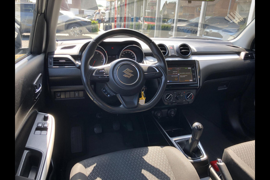 Suzuki Swift 1.0 Boosterjet 112pk Select | Stoelverwarming, Lichtmetalen velgen, Parkeercamera, Airco, Apple CarPlay/Android Auto