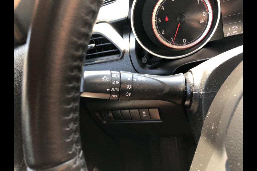 Suzuki Swift 1.0 Boosterjet 112pk Select | Stoelverwarming, Lichtmetalen velgen, Parkeercamera, Airco, Apple CarPlay/Android Auto