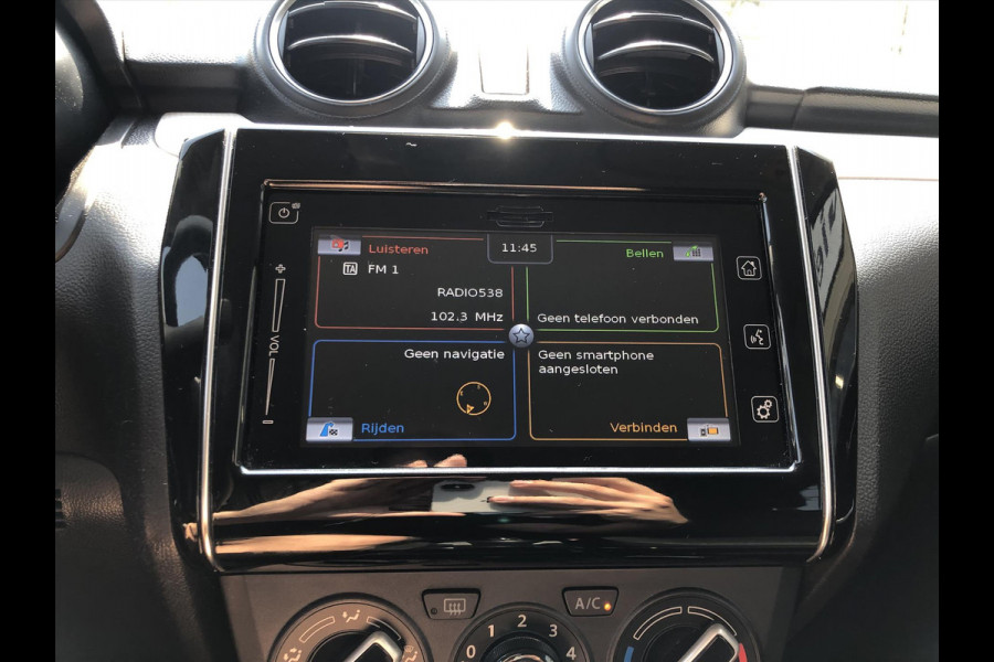 Suzuki Swift 1.0 Boosterjet 112pk Select | Stoelverwarming, Lichtmetalen velgen, Parkeercamera, Airco, Apple CarPlay/Android Auto