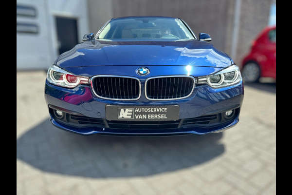 BMW 3-serie 320i High Executive 184 PK / PDC / NAVIGATIE / CRUISE / NL AUTO / LEDER / AUTOMAAT