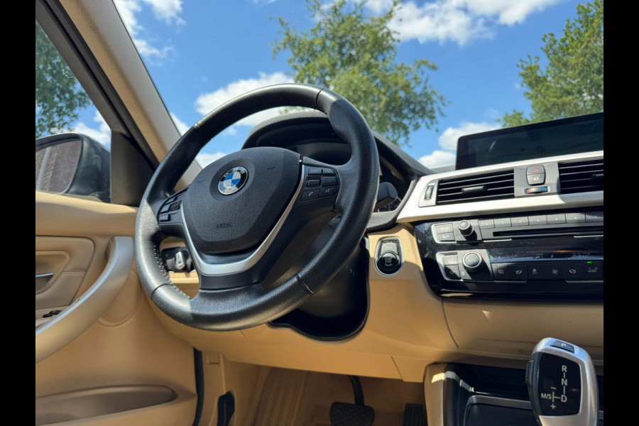 BMW 3-serie 320i High Executive 184 PK / PDC / NAVIGATIE / CRUISE / NL AUTO / LEDER / AUTOMAAT