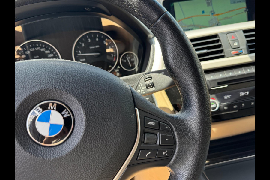 BMW 3-serie 320i High Executive 184 PK / PDC / NAVIGATIE / CRUISE / NL AUTO / LEDER / AUTOMAAT