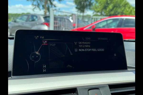 BMW 3-serie 320i High Executive 184 PK / PDC / NAVIGATIE / CRUISE / NL AUTO / LEDER / AUTOMAAT