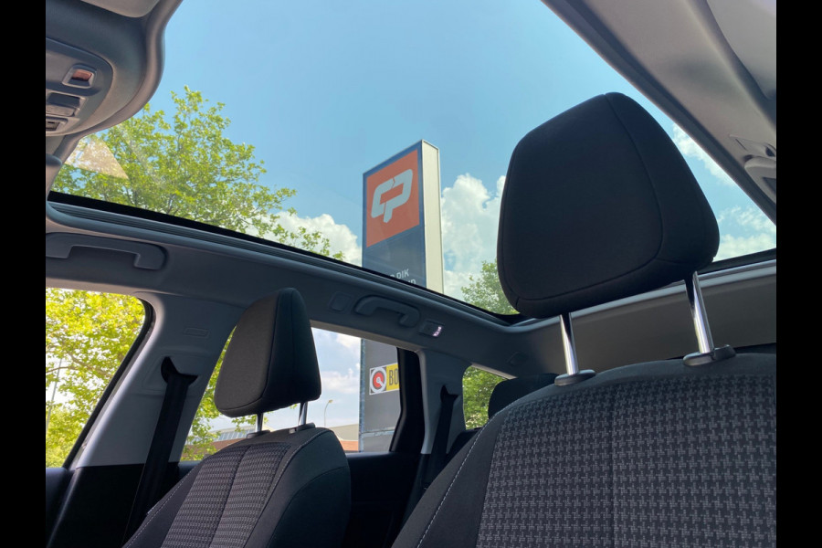 Peugeot 308 SW BWJ 2019 | 1.2 PT 111PK Executive | NWE APK | PANO DAK | CLIMA | NAVI | CRUISE | PDC | LICHTMETAAL | PRIVACY GLASS