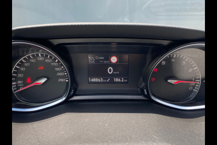 Peugeot 308 SW BWJ 2019 | 1.2 PT 111PK Executive | NWE APK | PANO DAK | CLIMA | NAVI | CRUISE | PDC | LICHTMETAAL | PRIVACY GLASS