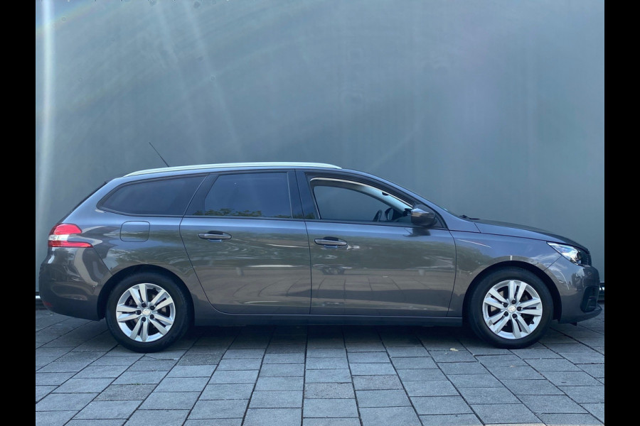 Peugeot 308 SW BWJ 2019 | 1.2 PT 111PK Executive | NWE APK | PANO DAK | CLIMA | NAVI | CRUISE | PDC | LICHTMETAAL | PRIVACY GLASS