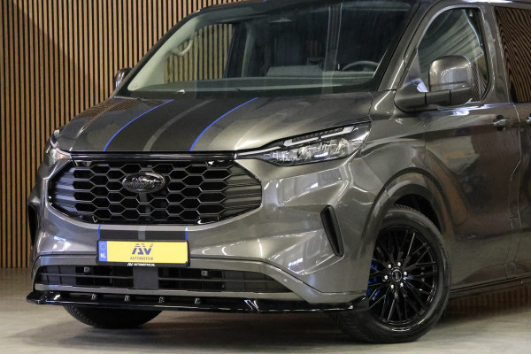 Ford Transit Custom 320 2.0 TDCI 170PK L2H1 DC LIMITED | L+R Schuifdeur | Dubbel Cabine | ACC | Blind Spot | Navigatie | Camera | CarPlay | Lane Ass Raptor Edition | Trekhaak | 6-Zitter | Verlengde fabrieksgarantie tot 09-2029