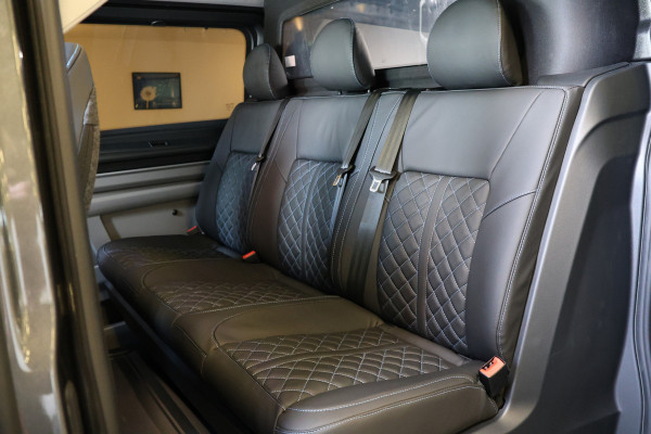 Ford Transit Custom 320 2.0 TDCI 170PK L2H1 DC LIMITED | L+R Schuifdeur | Dubbel Cabine | ACC | Blind Spot | Navigatie | Camera | CarPlay | Lane Ass Raptor Edition | Trekhaak | 6-Zitter | Verlengde fabrieksgarantie tot 09-2029