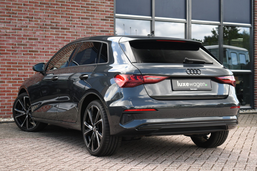Audi A3 Sportback 40 TFSI e S-zetels ACC Head-up 19inch El-klep