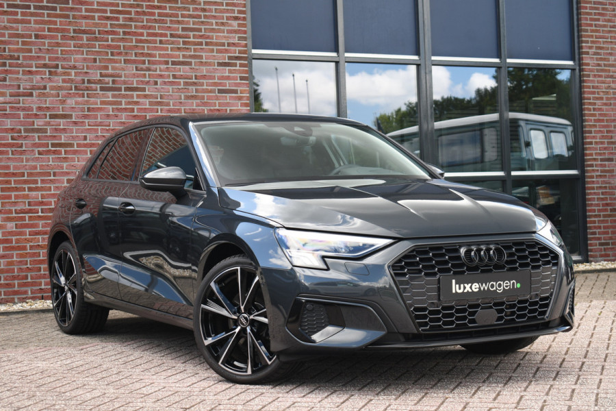 Audi A3 Sportback 40 TFSI e S-zetels ACC Head-up 19inch El-klep