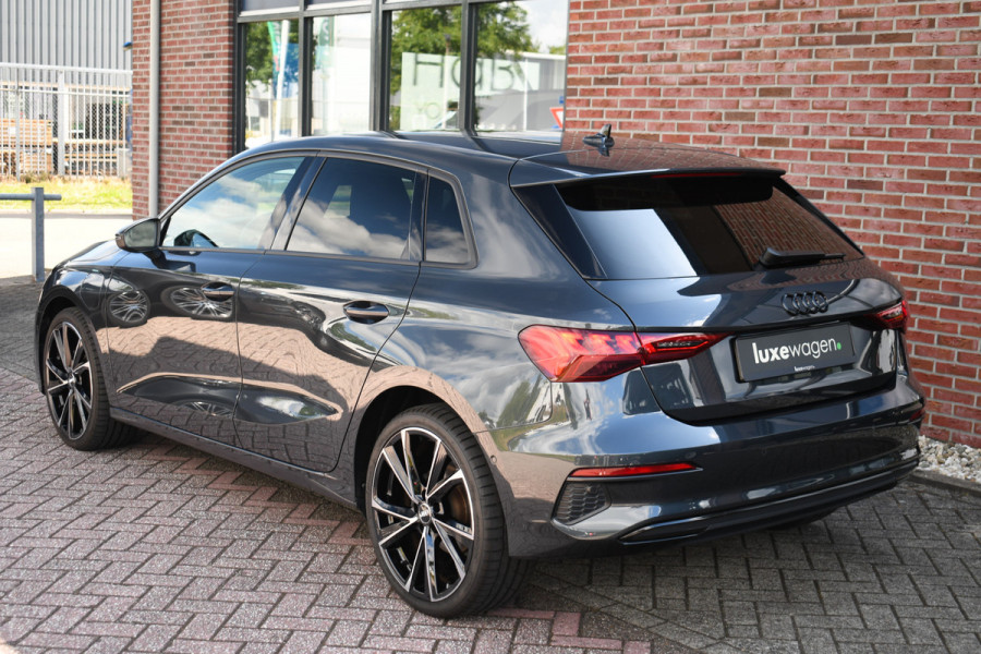 Audi A3 Sportback 40 TFSI e S-zetels ACC Head-up 19inch El-klep