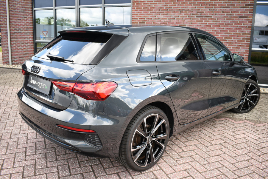 Audi A3 Sportback 40 TFSI e S-zetels ACC Head-up 19inch El-klep