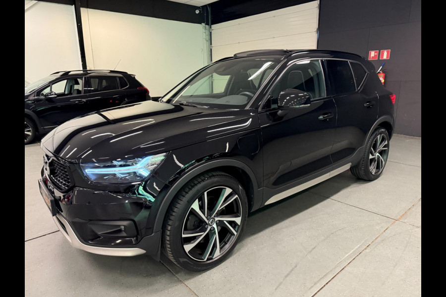 Volvo XC40 1.5 T5 Recharge R-Design 262PK PANO/NAVI/DAB/H-KARDON/STOEL-M/ECC/PDC/CRUISE///