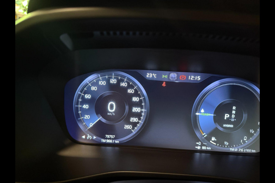 Volvo XC40 1.5 T5 Recharge R-Design 262PK PANO/NAVI/DAB/H-KARDON/STOEL-M/ECC/PDC/CRUISE///