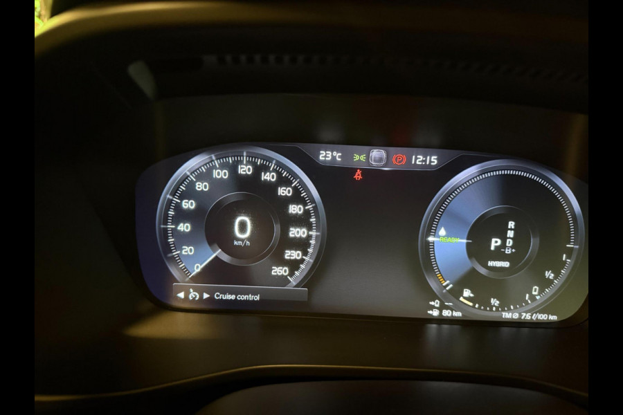 Volvo XC40 1.5 T5 Recharge R-Design 262PK PANO/NAVI/DAB/H-KARDON/STOEL-M/ECC/PDC/CRUISE///