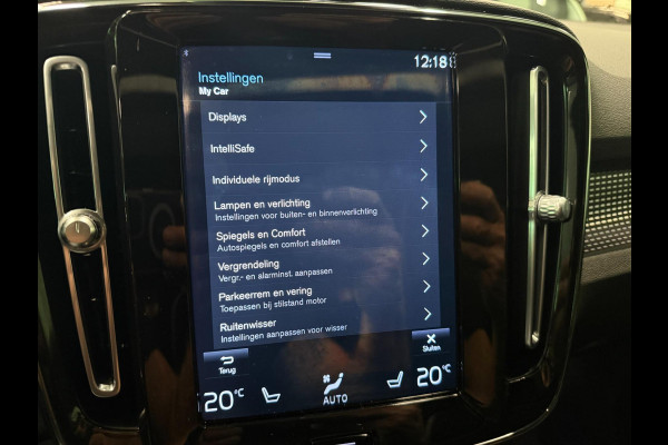 Volvo XC40 1.5 T5 Recharge R-Design 262PK PANO/NAVI/DAB/H-KARDON/STOEL-M/ECC/PDC/CRUISE///
