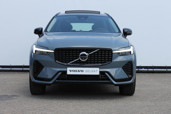 Volvo XC60 2.0 T6 Plug-in hybrid AWD Ultimate Dark Trekhaak / Luchtvering / Bowers & Wilkins / Adaptive Cruise control / 360 Camera / BLIS / Stoelverwarming voor en achter / Stuurverwarming /  Elektrisch bedienbare stoelen met geheugen /