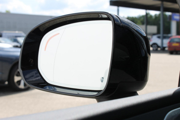 Volvo XC60 2.0 T6 Plug-in hybrid AWD Ultimate Dark Trekhaak / Luchtvering / Bowers & Wilkins / Adaptive Cruise control / 360 Camera / BLIS / Stoelverwarming voor en achter / Stuurverwarming /  Elektrisch bedienbare stoelen met geheugen /