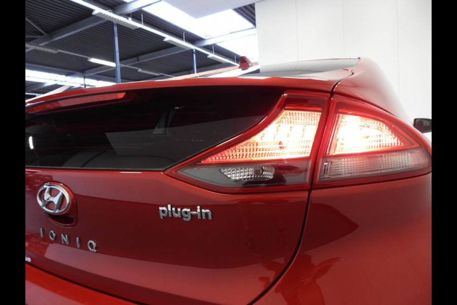 Hyundai IONIQ 1.6 GDi PHEV Plug-In i-Motion NAVI-APP/CAMERA/CLIMA/16"LMV!