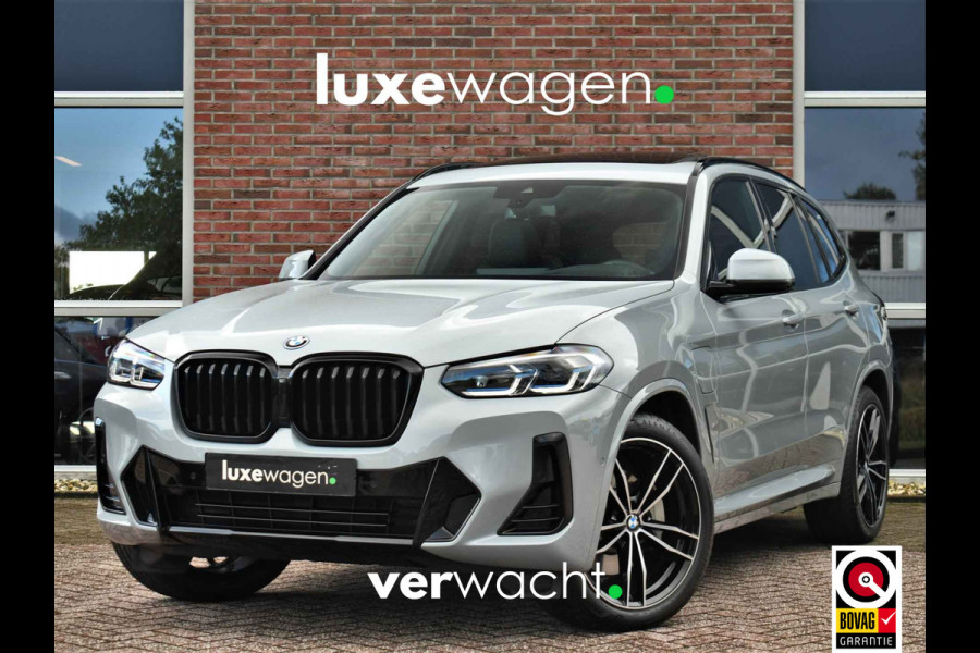 BMW X3 xDrive30e M-Sport Pano ACC M-zetels H/K HUD Brooklyngrau