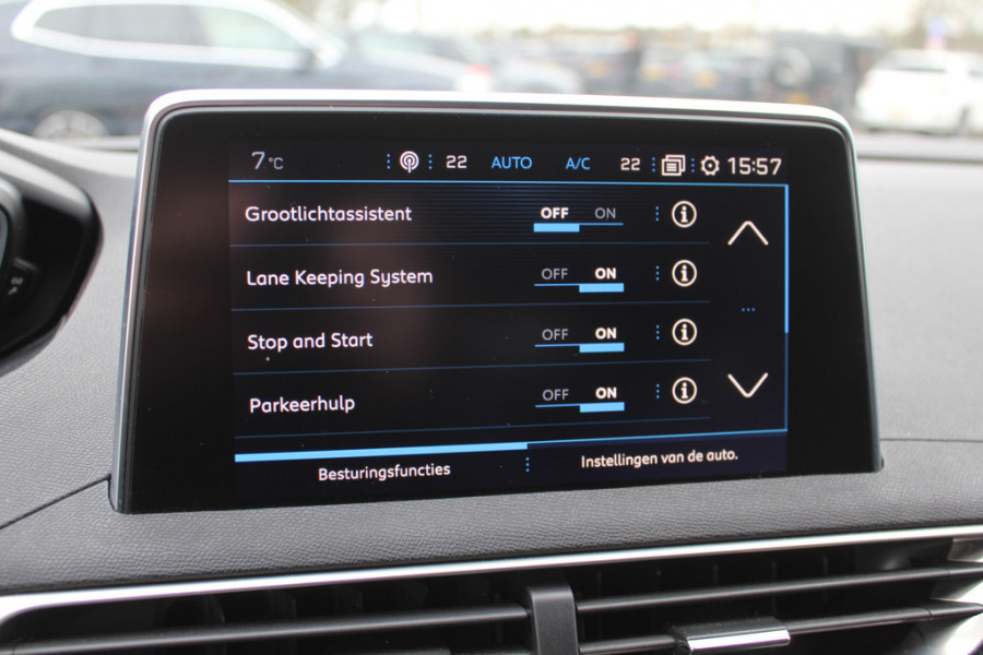 Peugeot 3008 1.2 PureTech GT-Line / Trekhaak / Panoramadak / Camera / 18'' / Half leder / Navigatie / Stoelverwarming / DAB / Dodehoek / Apple Carplay / Stoelverwarming / Cruise Control